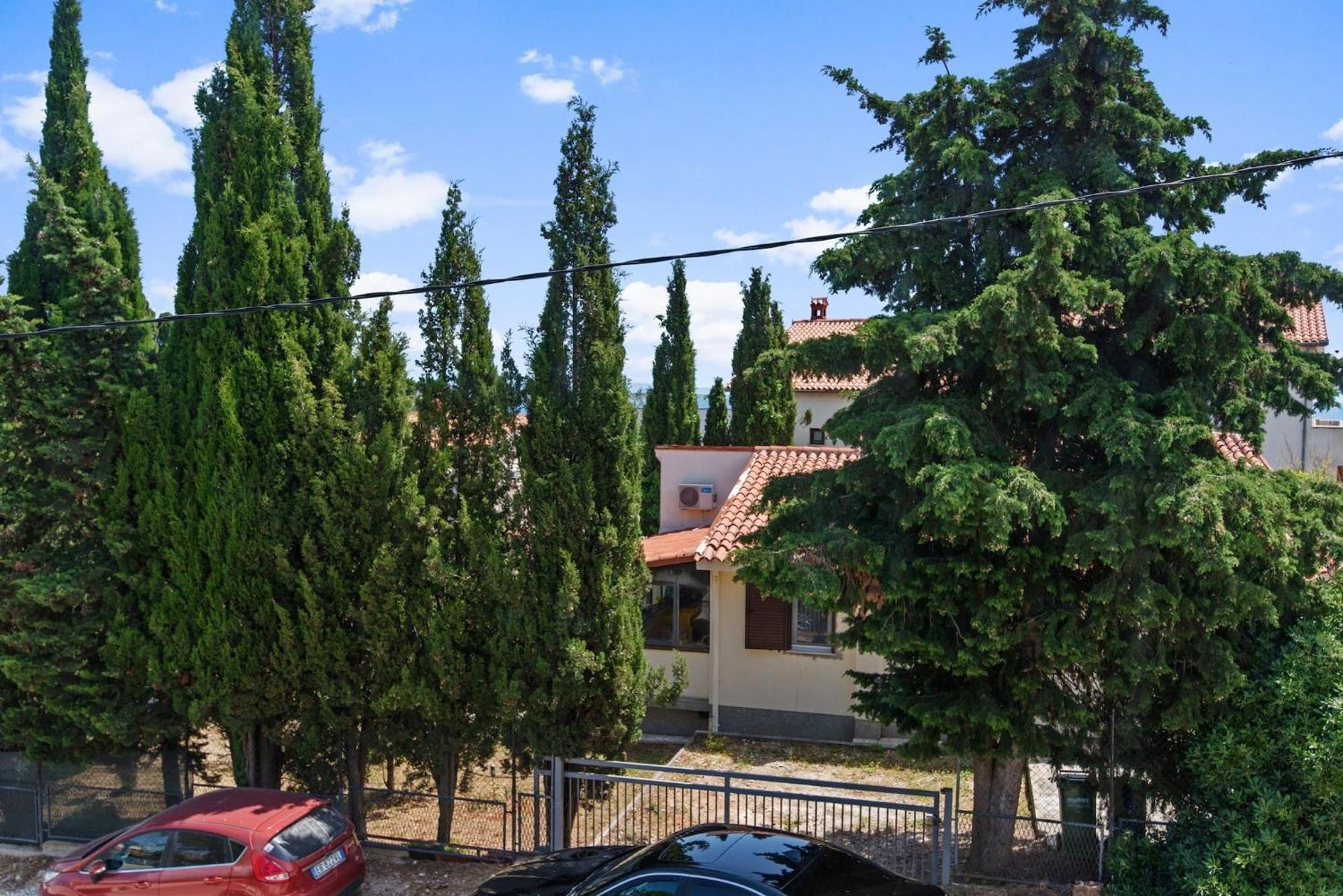 Holiday Home Sea Premantura Exterior photo